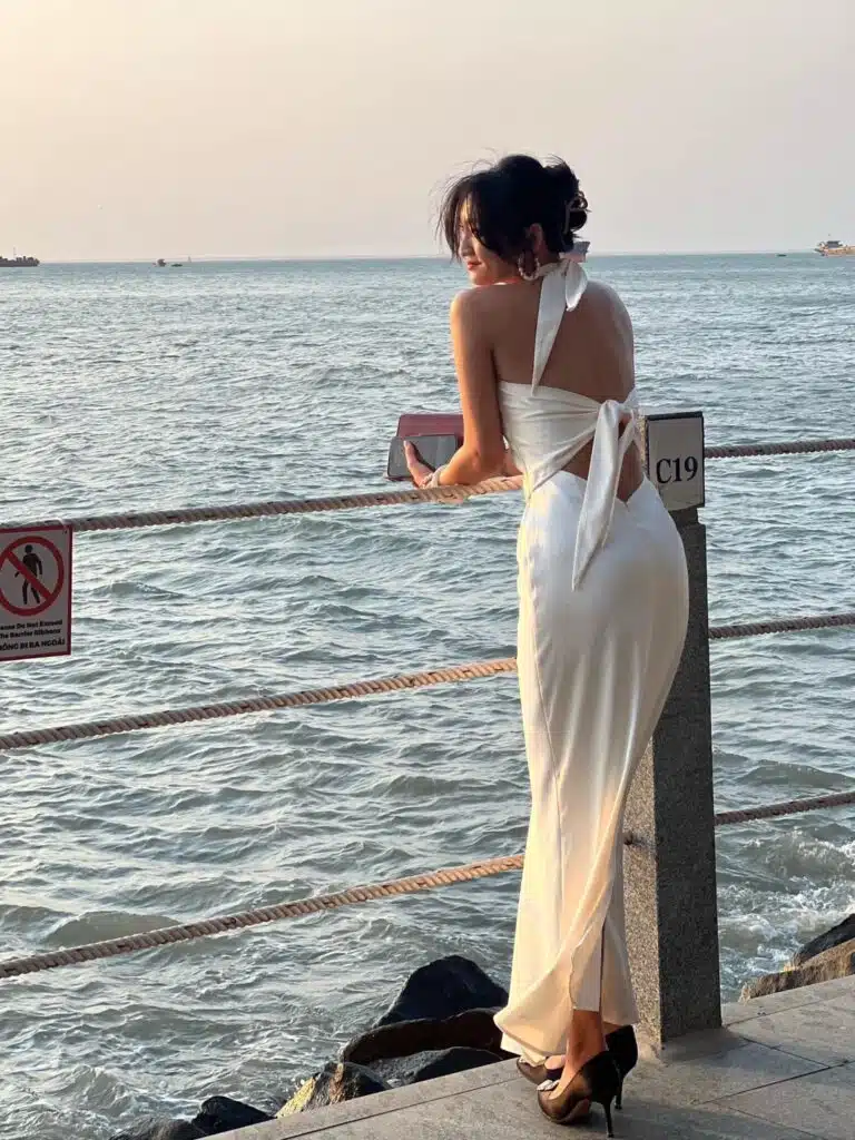 Alternative view of Catherine dress - Cream