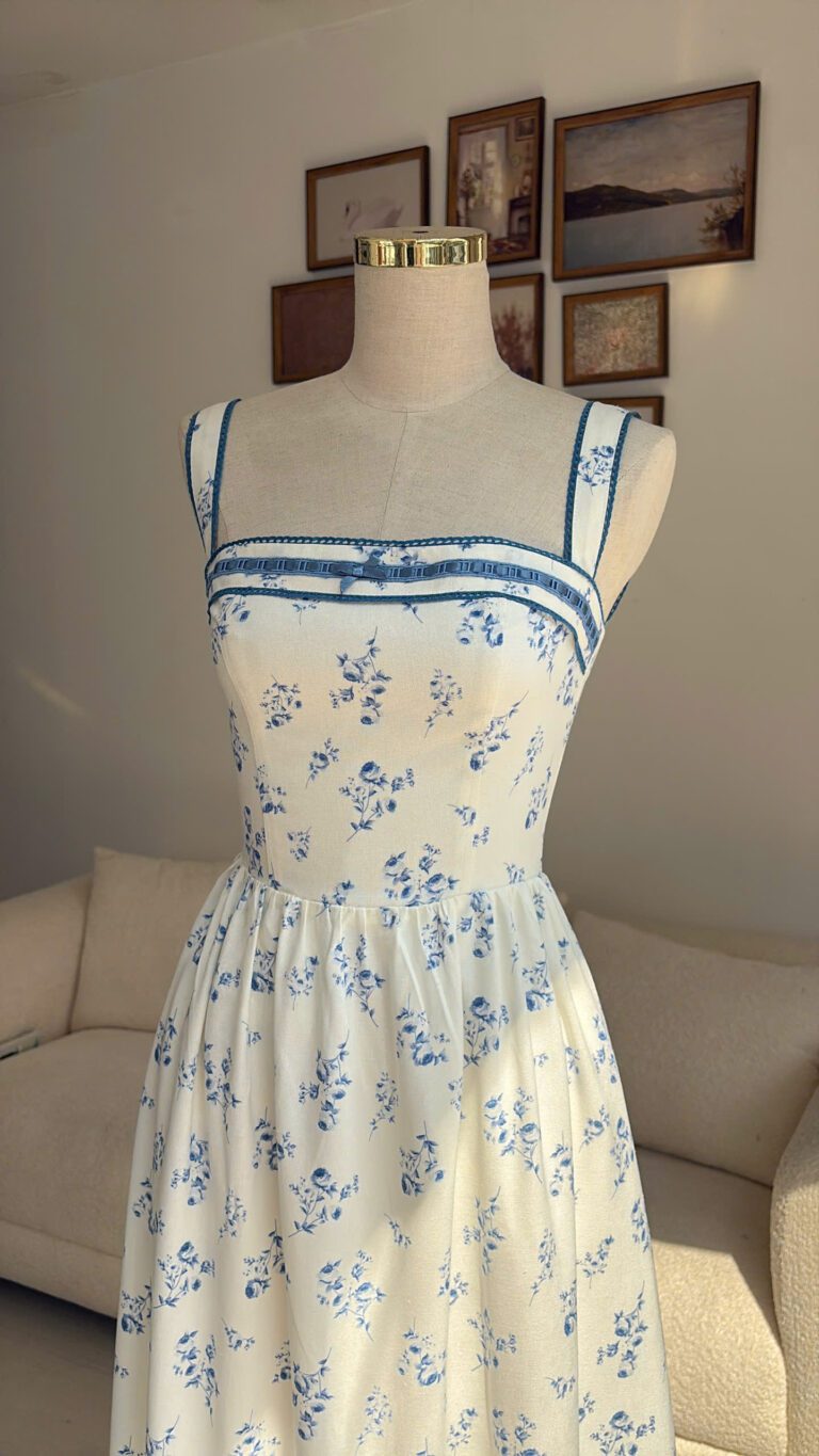 Juliette dress - Blue floral - Image 5