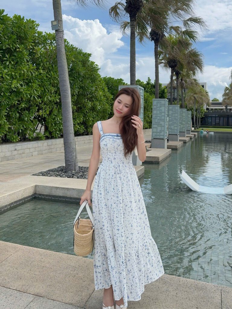 Julliette Dress - White Navy Floral