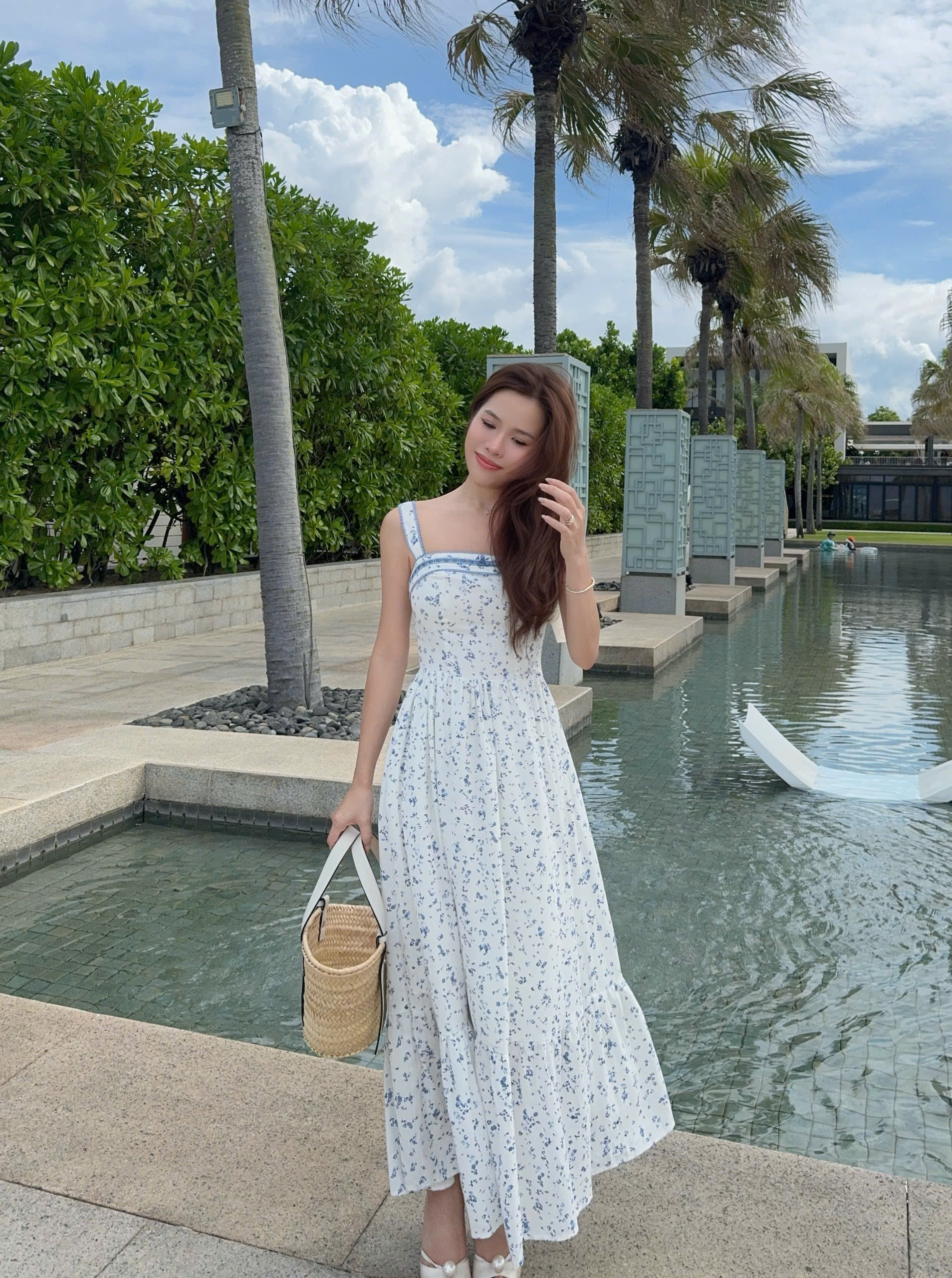 Julliette Dress - White Navy Floral