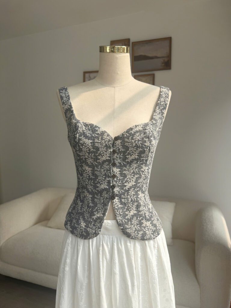 Sora Top - Grey Botanical