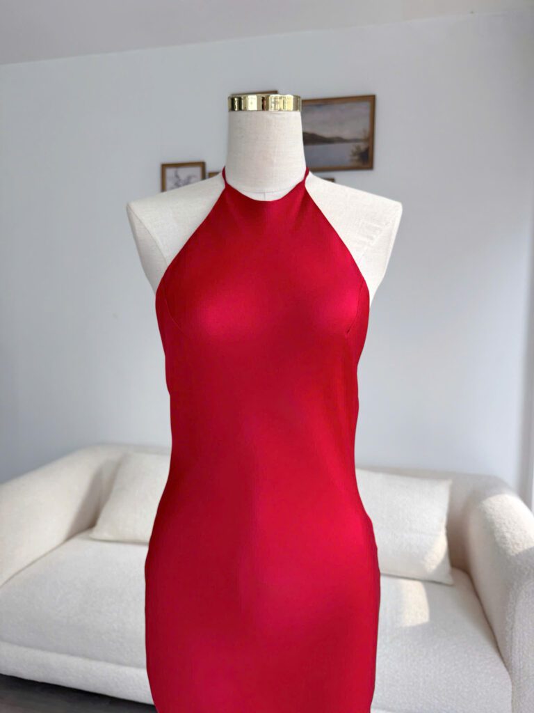 Golden Dress - Ruby Wine